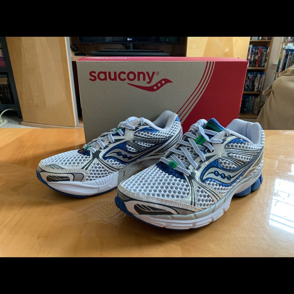 New Saucony Progrid Guide 5 Size 8.5 Running Shoes